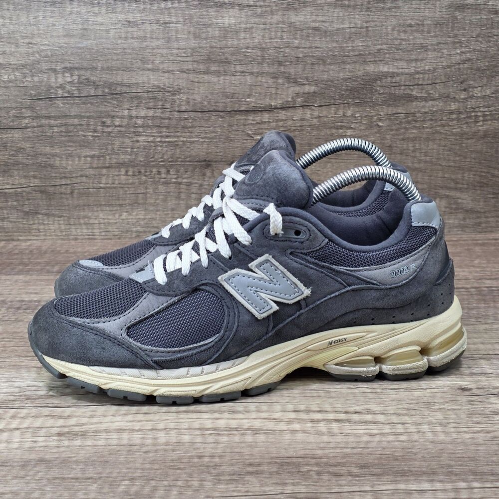 New Balance 2002R Men's Size 6.5 Women's Size 8 Gray Suede Cream Shoes M2002RHO - Picture 3 of 10